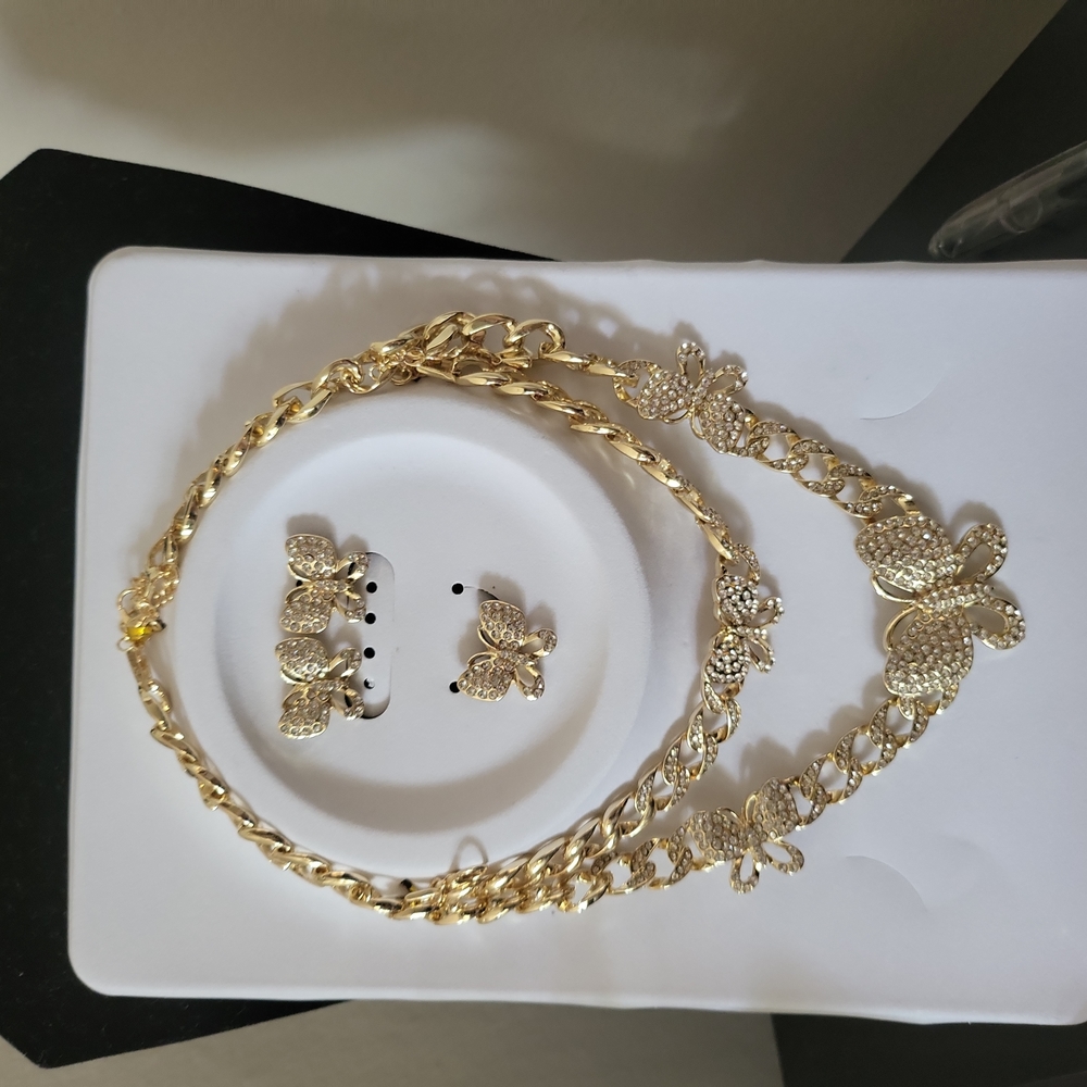Necklace set
